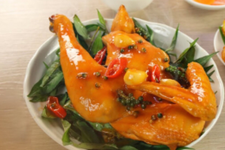 Gà ta hấp mắm nhĩ